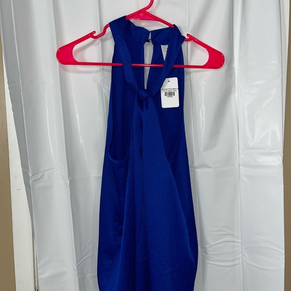 *NWT* 2 Hearts “Lexi Cross front Halter Top” - Picture 9 of 10